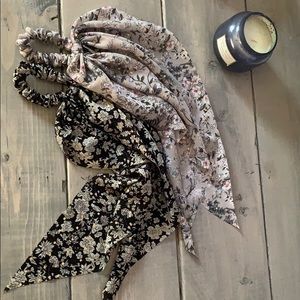 NWOT 4/25$ Anthropologie hair scarfs